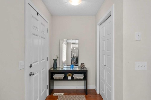 89 Pantego Lane Nw, Calgary, AB - Indoor Photo Showing Other Room