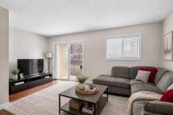 89 Pantego Lane NW Calgary, AB T3K 0T1