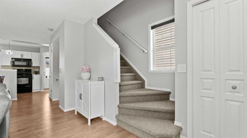 95 Elgin Meadows View Se, Calgary, AB - Indoor Photo Showing Other Room