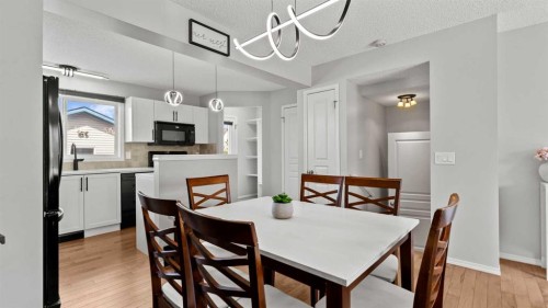 95 Elgin Meadows View Se, Calgary, AB - Indoor Photo Showing Dining Room