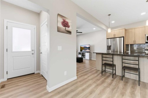 132 Highview Gate Se, Airdrie, AB - Indoor Photo Showing Kitchen
