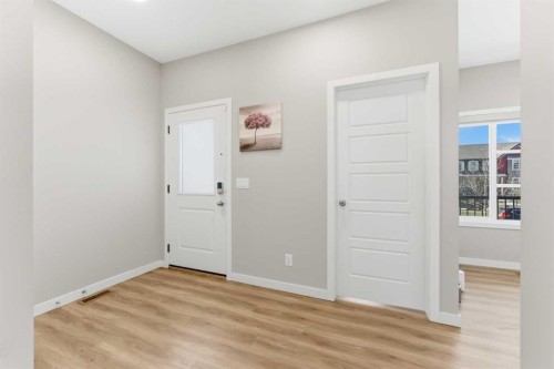 132 Highview Gate Se, Airdrie, AB - Indoor Photo Showing Other Room