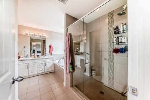 105 Sandpiper Point, Chestermere, AB - Indoor Photo Showing Bathroom