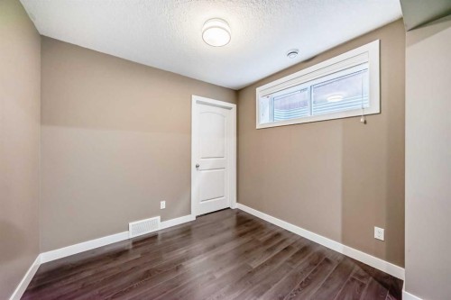105 Sandpiper Point, Chestermere, AB - Indoor Photo Showing Other Room