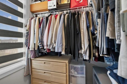 589 Masters Road Se, Calgary, AB - Indoor With Storage