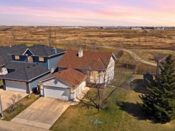 111 Coverton Close NECalgary, AB T3K 4P4