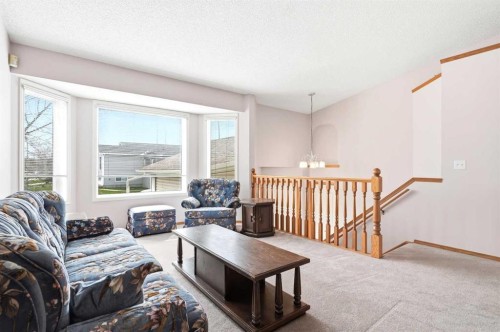 111 Coverton Close Ne, Calgary, AB - Indoor Photo Showing Living Room