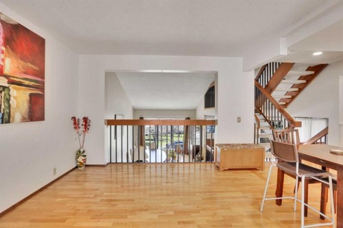 5819 Coach Hill Road Sw, Calgary, AB - Indoor Photo Showing Other Room