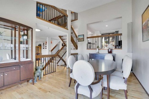 5819 Coach Hill Road Sw, Calgary, AB - Indoor Photo Showing Dining Room