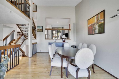 5819 Coach Hill Road Sw, Calgary, AB - Indoor Photo Showing Dining Room