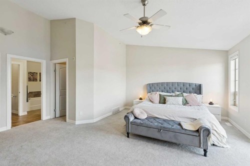 6-1729 34 Avenue Sw, Calgary, AB - Indoor Photo Showing Bedroom