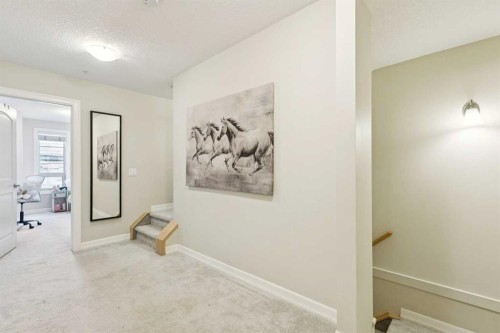 6-1729 34 Avenue Sw, Calgary, AB - Indoor Photo Showing Other Room