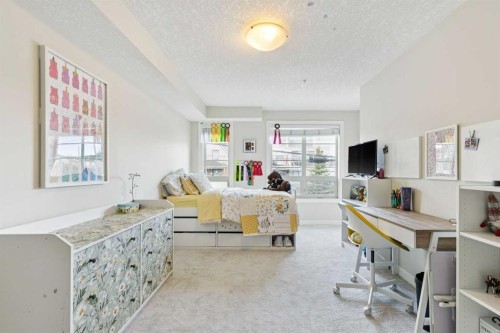 6-1729 34 Avenue Sw, Calgary, AB - Indoor Photo Showing Bedroom