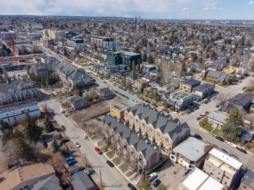 6-1729 34 Avenue Sw, Calgary, AB - Outdoor With View