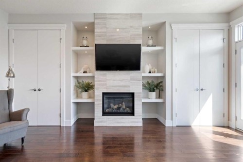 2205 3 Avenue Nw, Calgary, AB - Indoor Photo Showing Living Room With Fireplace