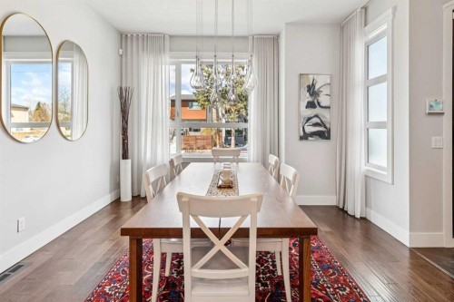 2205 3 Avenue Nw, Calgary, AB - Indoor Photo Showing Dining Room