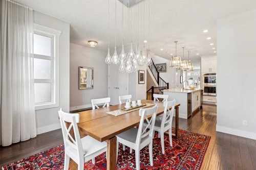 2205 3 Avenue Nw, Calgary, AB - Indoor Photo Showing Dining Room