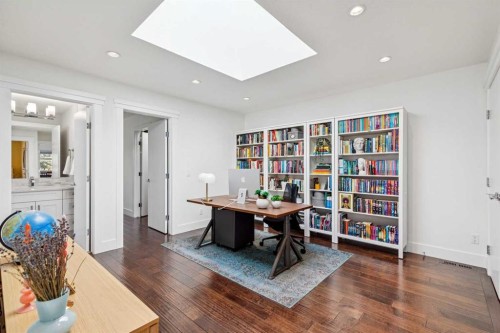 2205 3 Avenue Nw, Calgary, AB - Indoor Photo Showing Office