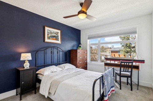 2205 3 Avenue Nw, Calgary, AB - Indoor Photo Showing Bedroom