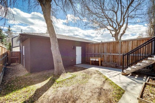 2205 3 Avenue Nw, Calgary, AB - Outdoor