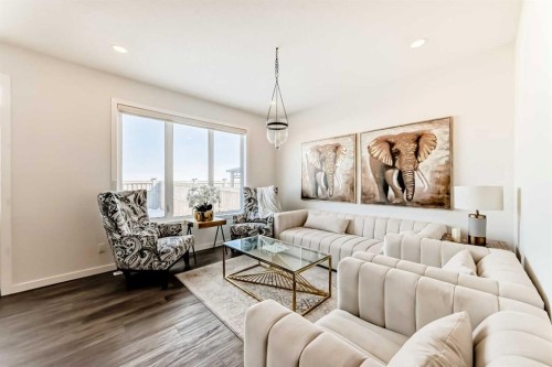 82 Magnolia Court Se, Calgary, AB - Indoor Photo Showing Living Room