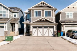 82 Magnolia Court SE Calgary, AB T3M 3M6