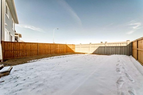 82 Magnolia Court Se, Calgary, AB - Outdoor
