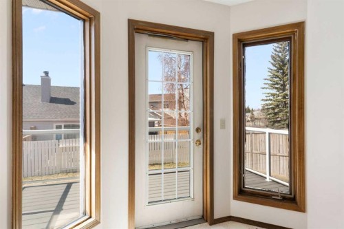 190 Hawkville Close Nw, Calgary, AB - Indoor Photo Showing Other Room