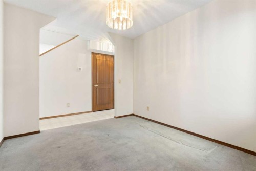 190 Hawkville Close Nw, Calgary, AB - Indoor Photo Showing Other Room
