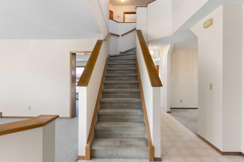 190 Hawkville Close Nw, Calgary, AB - Indoor Photo Showing Other Room