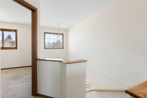 190 Hawkville Close Nw, Calgary, AB - Indoor Photo Showing Other Room