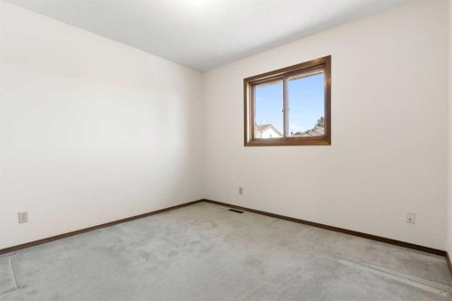 190 Hawkville Close Nw, Calgary, AB - Indoor Photo Showing Other Room