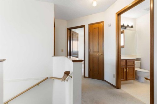 190 Hawkville Close Nw, Calgary, AB - Indoor