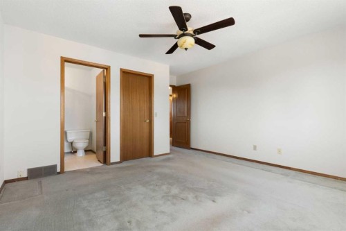 190 Hawkville Close Nw, Calgary, AB - Indoor Photo Showing Other Room