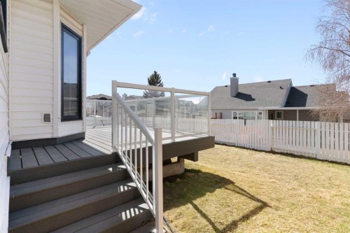 190 Hawkville Close Nw, Calgary, AB - Outdoor With Deck Patio Veranda With Exterior