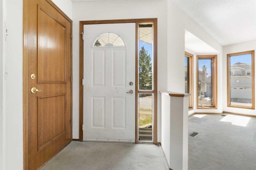 190 Hawkville Close Nw, Calgary, AB - Indoor Photo Showing Other Room