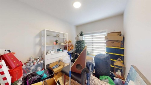 115 Magnolia Drive Se, Calgary, AB - Indoor