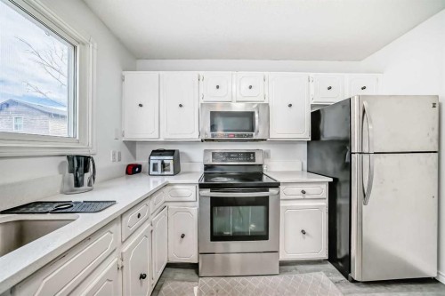 365 Whitlock Way Ne, Calgary, AB - Indoor Photo Showing Kitchen