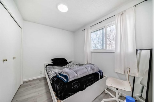365 Whitlock Way Ne, Calgary, AB - Indoor Photo Showing Bedroom