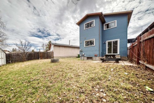 365 Whitlock Way Ne, Calgary, AB - Outdoor
