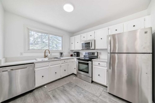 365 Whitlock Way Ne, Calgary, AB - Indoor Photo Showing Kitchen