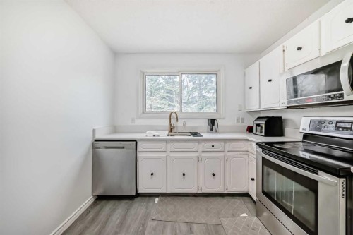 365 Whitlock Way Ne, Calgary, AB - Indoor Photo Showing Kitchen