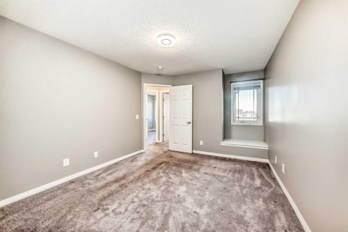 147 Windford Crescent Sw, Airdrie, AB - Indoor Photo Showing Other Room