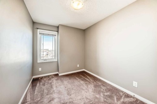 147 Windford Crescent Sw, Airdrie, AB - Indoor Photo Showing Other Room
