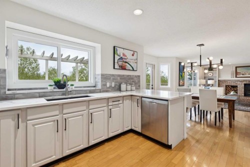 52 Christie Knoll Heights Sw, Calgary, AB - Indoor