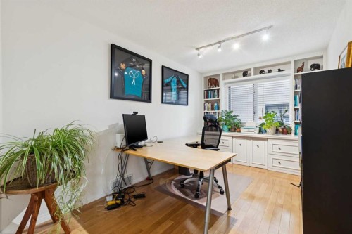 52 Christie Knoll Heights Sw, Calgary, AB - Indoor Photo Showing Office