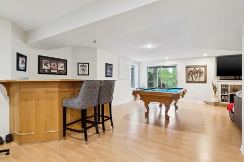 52 Christie Knoll Heights Sw, Calgary, AB - Indoor Photo Showing Other Room
