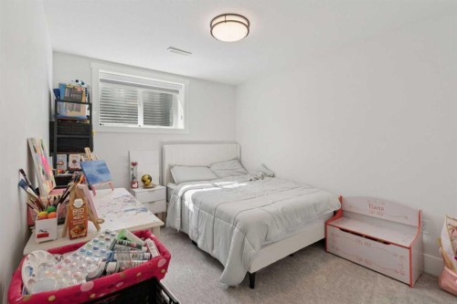 691 Brookpark Drive Sw, Calgary, AB - Indoor Photo Showing Bedroom