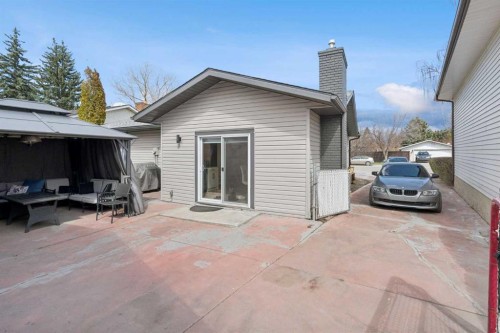 691 Brookpark Drive Sw, Calgary, AB - Outdoor With Exterior