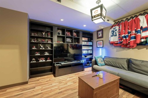 11 Woodside Circle, Airdrie, AB - Indoor